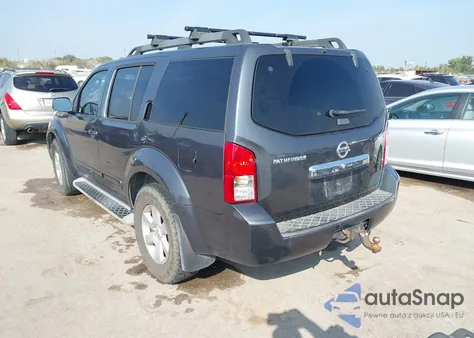 2011 Nissan Pathfinder Sv z USA, uszkodzony, nr VIN 5N1AR1NN5BC617539
